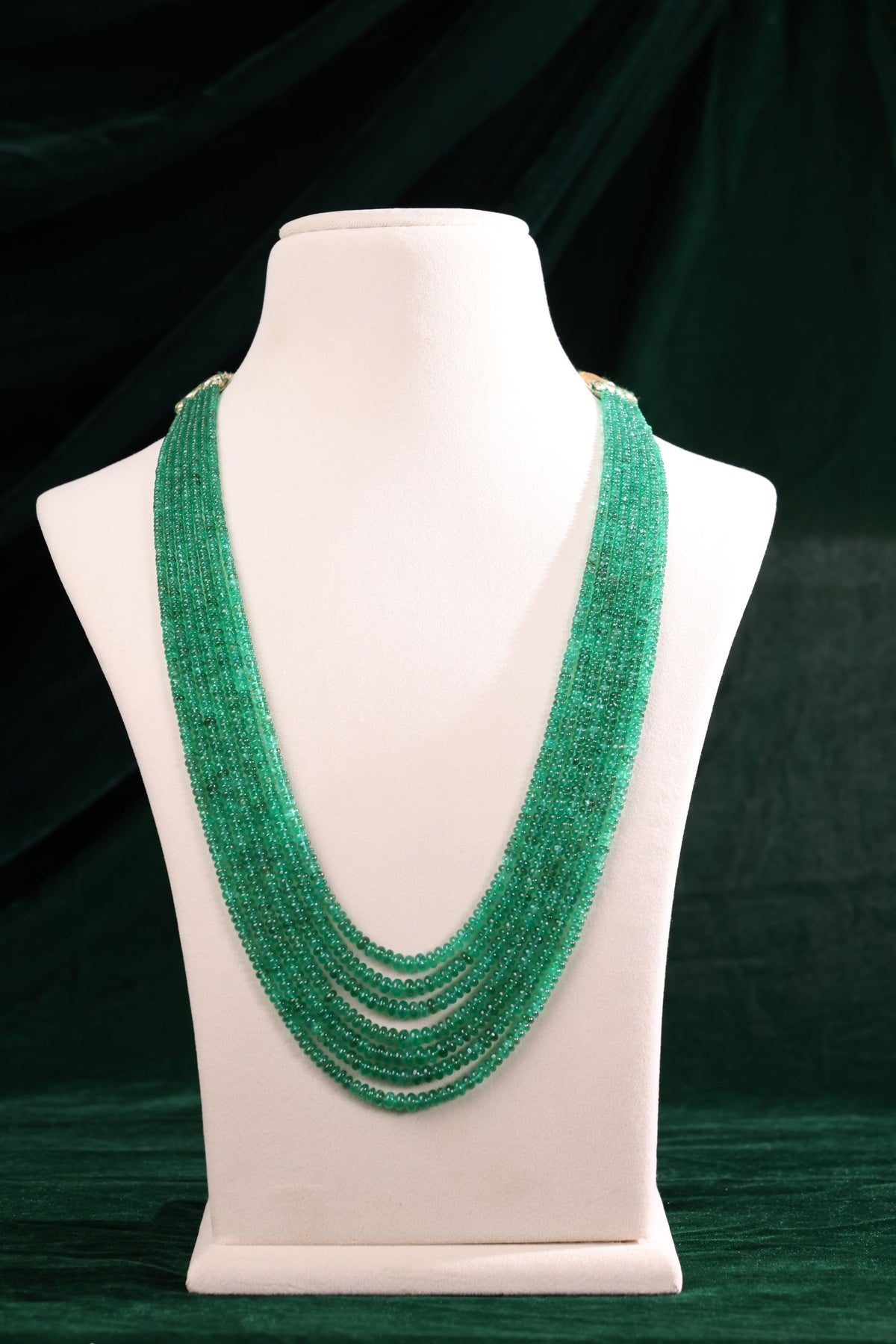 Emerald bead necklace
