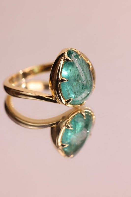 Water Drop Emerald Ring