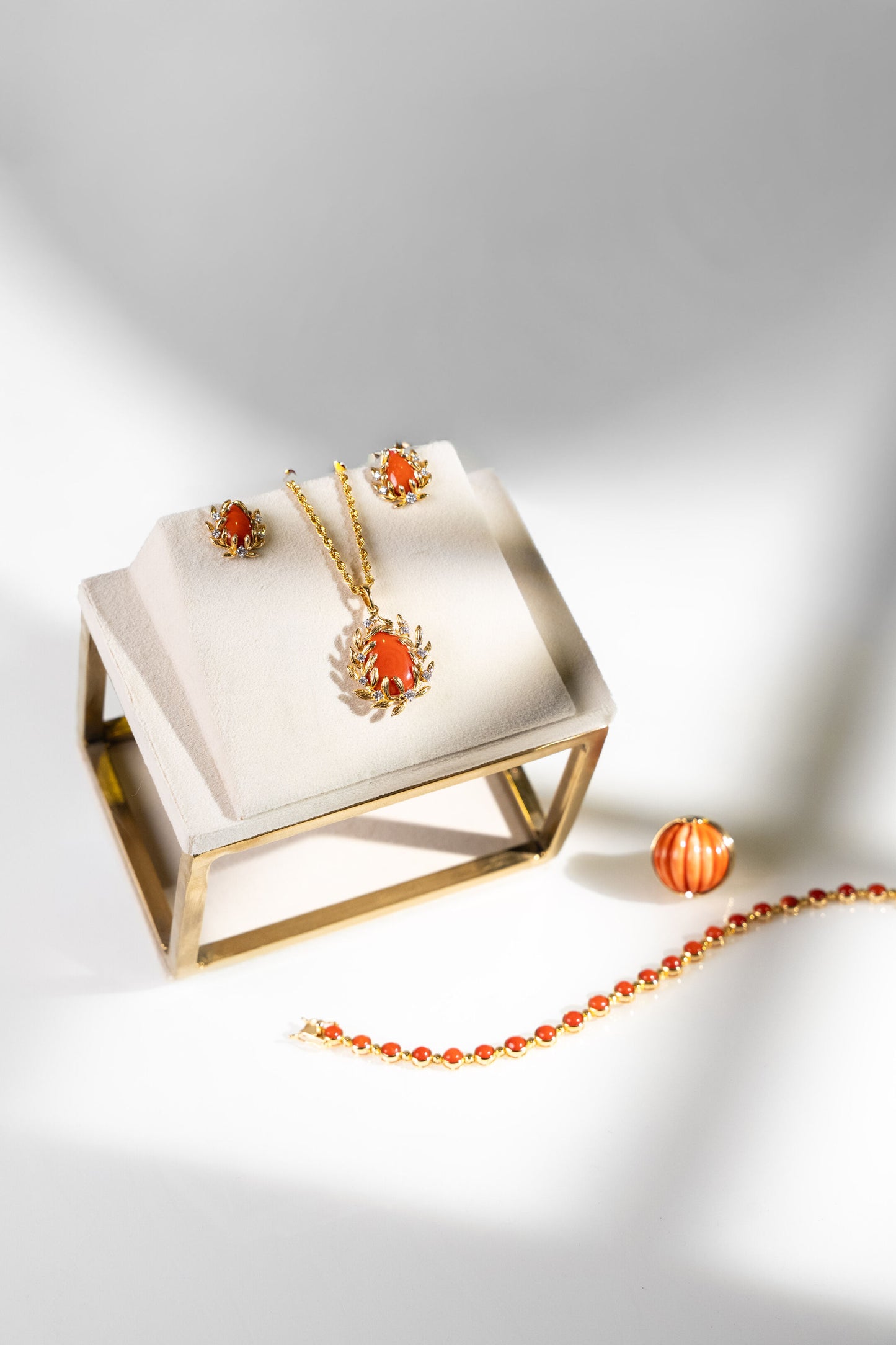 Coral pendant