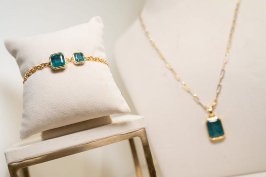 Emerald pendant and bracelet
