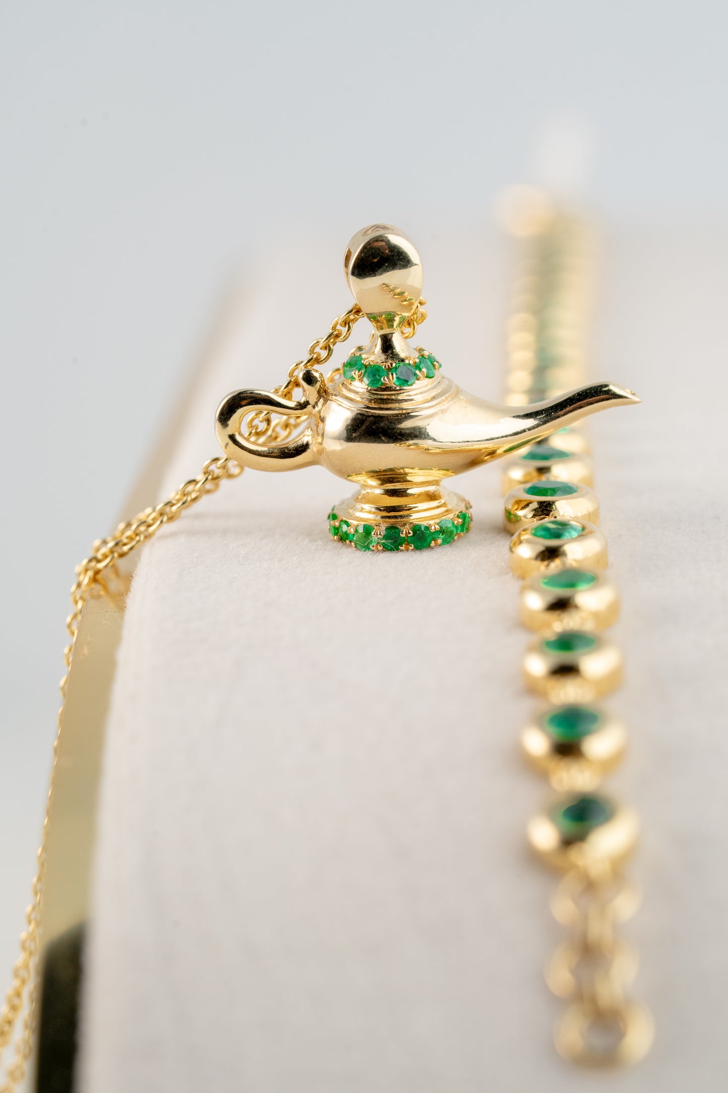 Genie Lamp Diamond