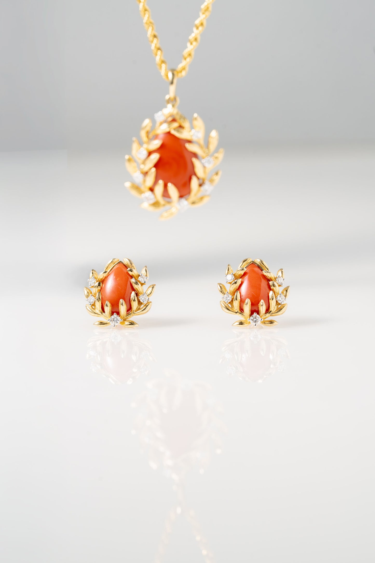 Coral pendant