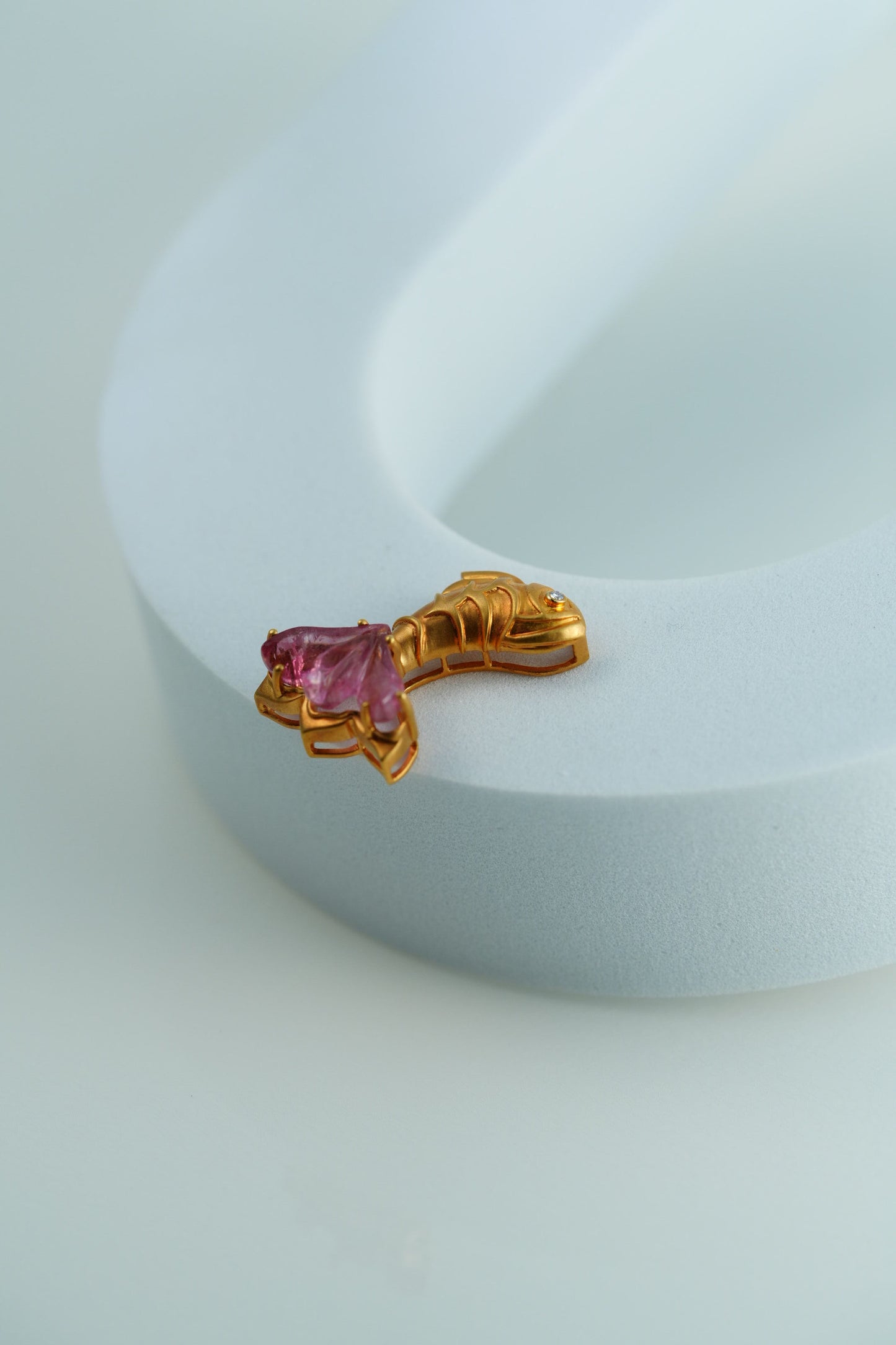 Fish pendant tourmaline