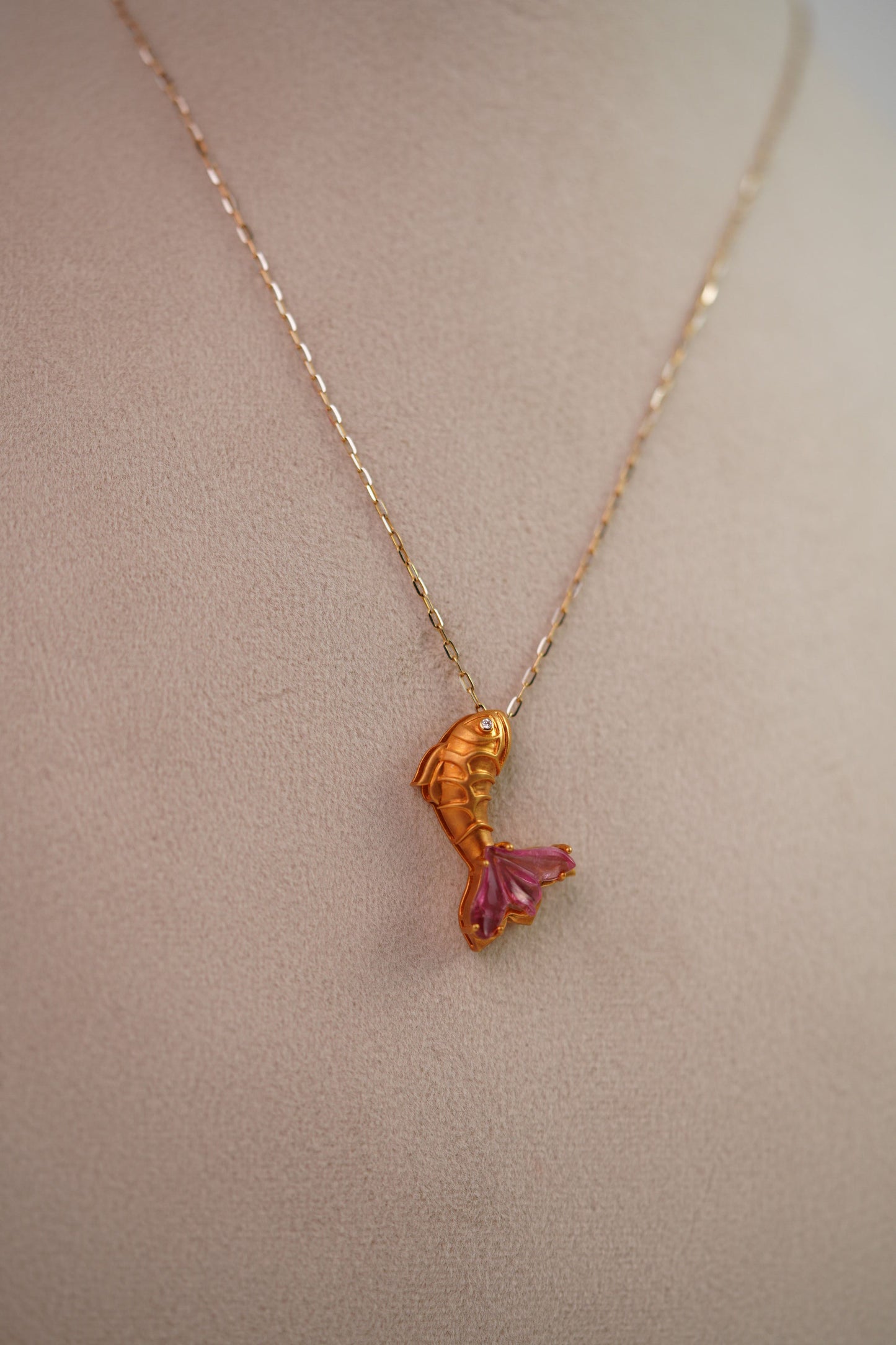 Fish pendant tourmaline